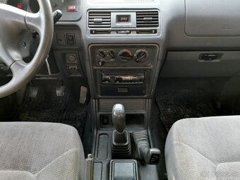 MITSUBISHI PAJERO GL 2.5TD 4x4 Model 2004 - 9