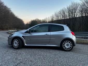Renault Clio 2.0 197 rs sport - 9