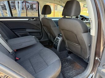Škoda Superb 2.0 TDI CR 4x4 125kW Ambition DSG - 9