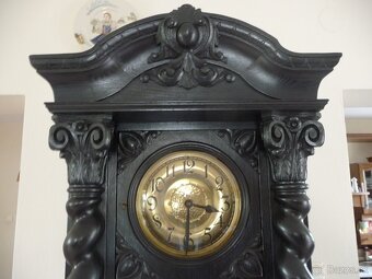 Vyrezávané drevené starožitné podlahové barokové hodiny - 9