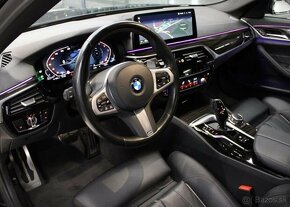 BMW Řada 5 530d xDrive M-Sport Touring nafta automat - 9