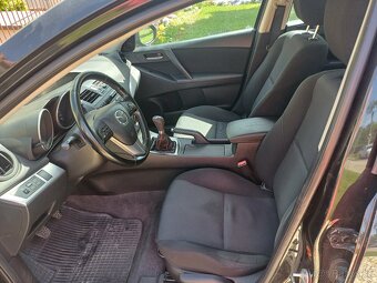 Mazda 3---1.6i-benzin--77Kw-105Ps-najazdené.-157300km - 9