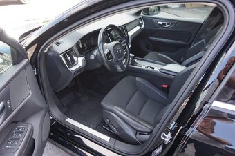 Volvo V60 II D4 AWD Drive-E AUT MOMENTUM PRO Jul 2020 - 9