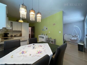 Slnečný 2 izbový byt 64 m2 + 5 m2 balkón, parkovacie státie, - 9