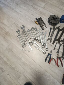 Náradie, ložiská, kľúče - 9