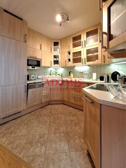 moderný a veľký 3-izb byt 74 m2, loggia, pivnica, parkovanie - 9