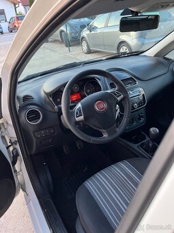 Fiat Punto 1.3 Multijet = r.v 2012, Bez korozie = - 9