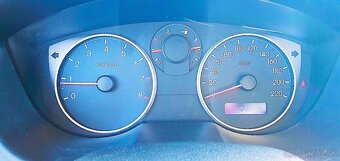Hyundai i20, 1.2i, 57 kW (77 hp) - 9