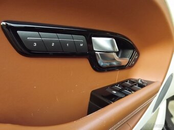 Land Rover Range Rover Evoque SD4 2.2D - 9