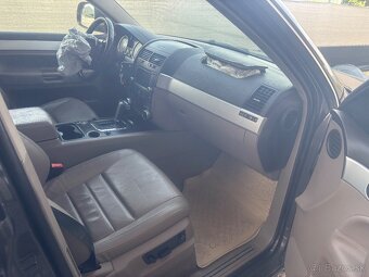 Volkswagen Touareg - 9