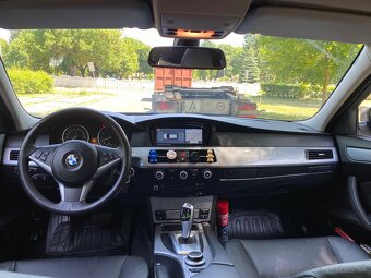 BMW E61 523i lci - 9