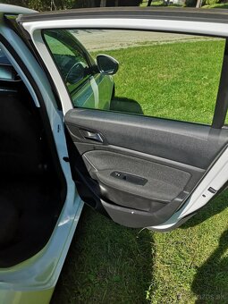 Peugeot 308 II - 9