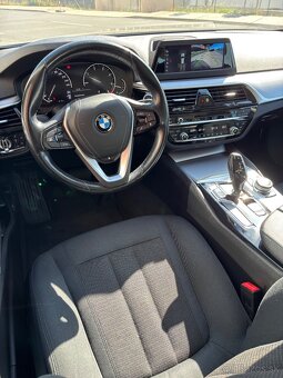 BMW Rad 5 Touring 520d xDrive A/T - 9
