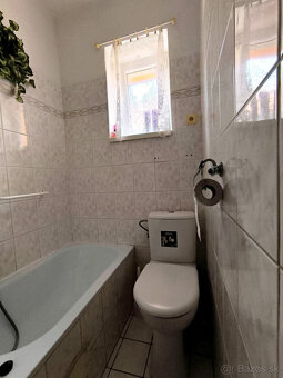 ❗️ RODINNÝ DOM NA PREDAJ, BYSTRIČANY - okres PRIEVIDZA ❗️ - 9