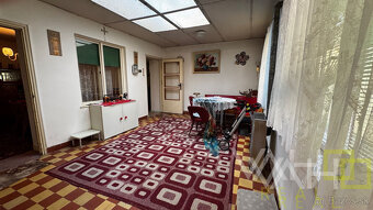 Rodinný dom s potenciálom v srdci obce Cífer - 9