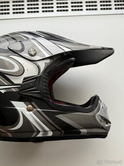 Prilba na motorku - 9