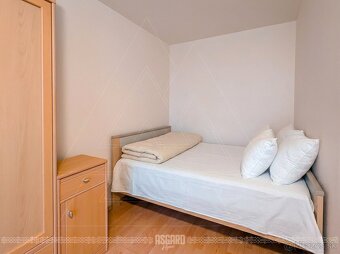 Zariadený 1-izbový byt s výťahom v tichej štvrti - 9