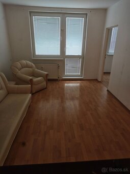 Predám 2. izbový byt s balkónom - 9