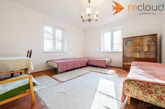 Na predaj rodinný dom vo Veľkých Ozorovciach s veľkým rovina - 9