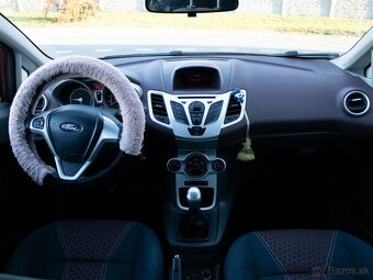 Ford Fiesta 1.4 TDCi DPF Titanium - 9