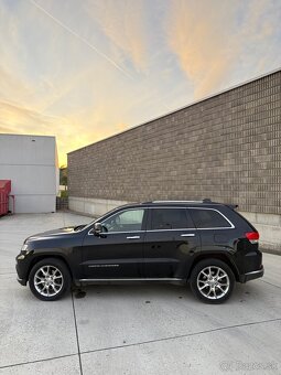 Jeep Grand Cherokee 3.0L Summit - 9