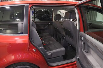 VW Touran Comfortline 2.0TDI 103kW DSG - záruka Autodraft - 9