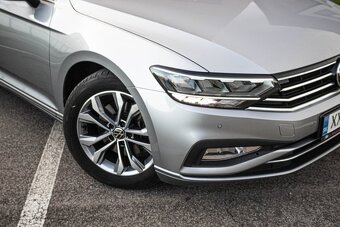 Volkswagen Passat Variant 2.0 TDI Elegance DSG - 9