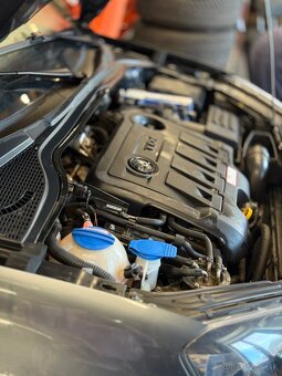SKODA YETI 2.0 DIESEL + ťažne zariadenie - 9