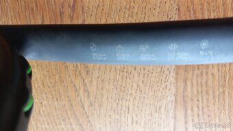 Wilson Blade V8 a Blade V7 - 9
