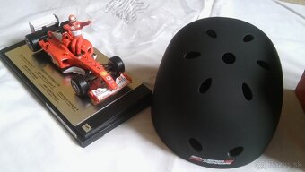prilba Ferrari NEPOUŽITÁ - veľkosť M - 9