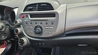 Honda Jazz 1.2 benzín / LPG 2010 - 9