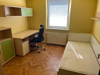 Prenájom - 3 izbovy byt zariadený Laca Novom. KE-staré mesto - 9
