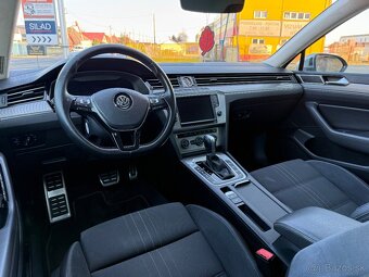 Predam Volkswagen Passat 2.0tdi Alltrack - 9