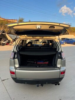 Mitsubishi OUTLANDER 2.2 - 9