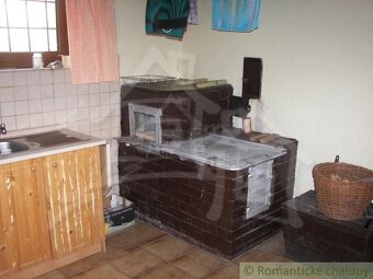 VÝRAZNE ZNÍŽENÁ CENA Kamenná chalupa na lazoch pri Ábelov - 9