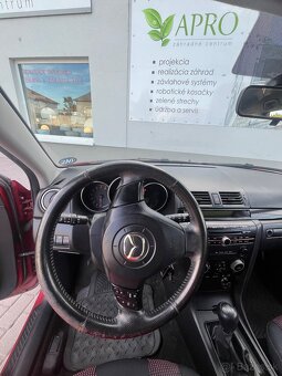 Predám Mazda 3 hatchback 1.6 - 9