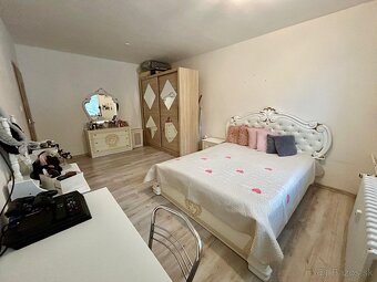 3 - izbový byt na Banisku, - 9