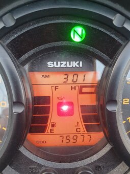 Suzuki dl650 v strom - 9