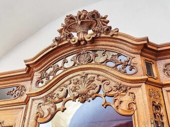 Luxusní starožitná knihovna z Lutychu - 9