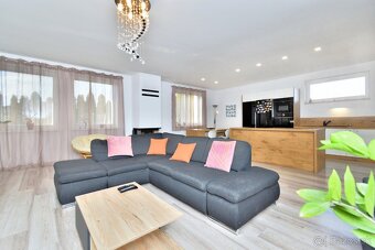 Krásny 3 izbový dom s garážou na predaj, Kynceľove Kračany - 9