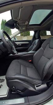 Volvo S90 2.0L B4 mHEV A/T Možný Leasing - 9