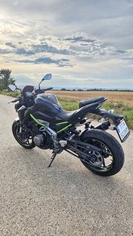 Kawasaki Z900 - 9