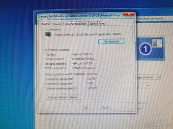 PC  zostava  +  22" LCD - 9
