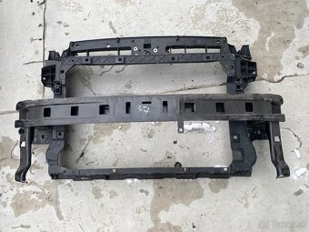 ŠKODA NÁHRADNÉ DIELY KAROSÁRSKE - 9