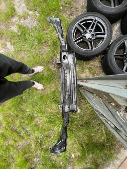 Predám predné čelo na BMW e30 - 9