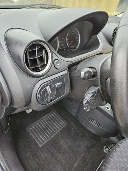 Ford Fiesta - 9