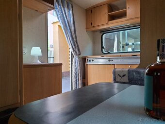 Predám karavan Adria - 9