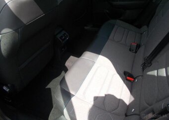 Citroën C4 1,2 96 KW 77 000km benzín manuál 96 kw - 9
