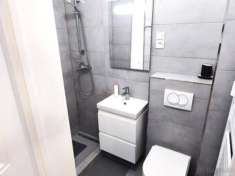 Na prenájom 2 izb.bytu orientovaný do dvora Bratislava I. - 9
