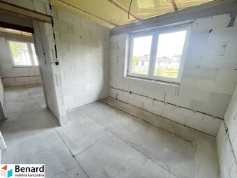 VRANOV NAD TOPĽOU-SOĽ, RODINNÝ DOM-MUROVANÁ NOVOSTAVBA, HOLO - 9